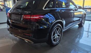 
										Mercedes GLC250 AMG Line full									