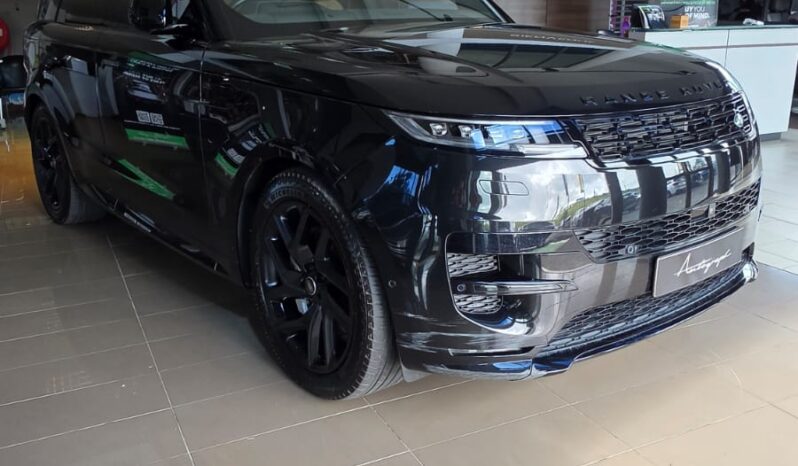 
								Range Rover Sport 3.0 P460e full									