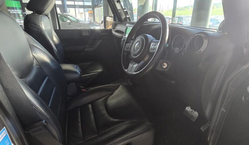 
								Jeep Wrangler 3.6 V6 JK Customs full									