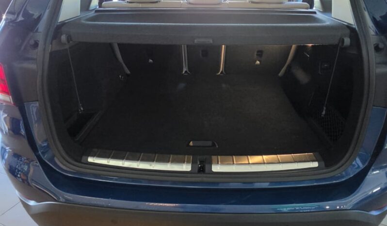 
								BMW X1 XDrive 25e full									