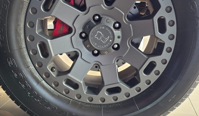 
								Jeep Wrangler 3.6 V6 JK Customs full									