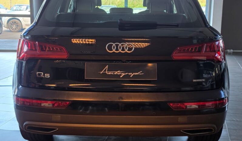 
								Audi Q5 2.0 TFSI Quattro full									