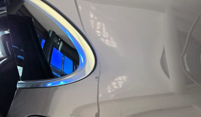 
								Porsche Cayenne E-Hybrid full									