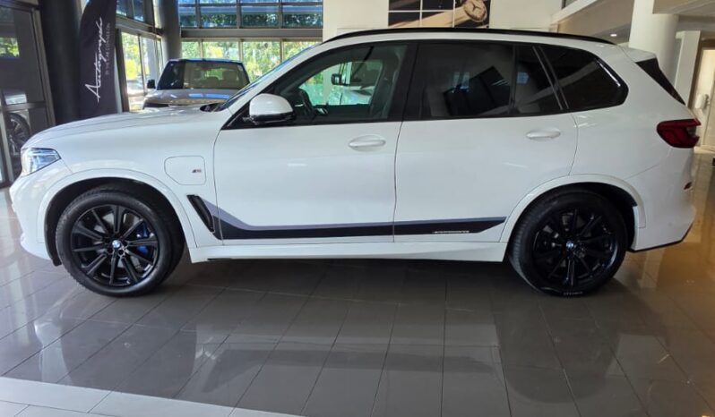 
								BMW X5 XDrive 45e MSport full									