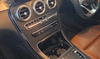 
										Mercedes GLC300E AMG Line full									