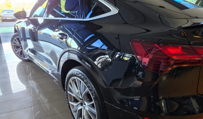 
								Audi E-Tron 55 Quattro Sportback First Edition full									