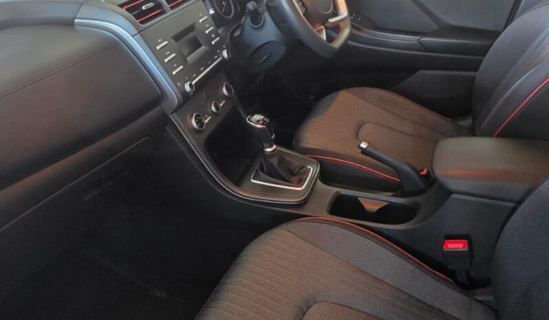 
								Hyundai Creta 1.5 M/T full									