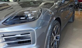 
										Porsche Cayenne E-Hybrid full									