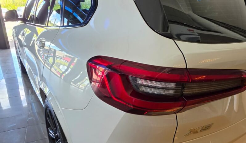 
								BMW X5 XDrive 45e MSport full									