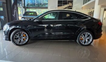 
										Audi E-Tron 55 Quattro Sportback First Edition full									