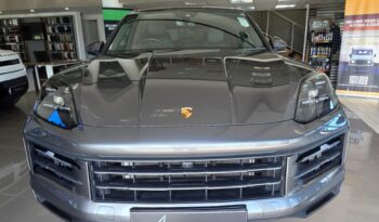 
										Porsche Cayenne E-Hybrid full									