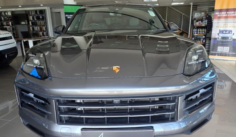 
								Porsche Cayenne E-Hybrid full									