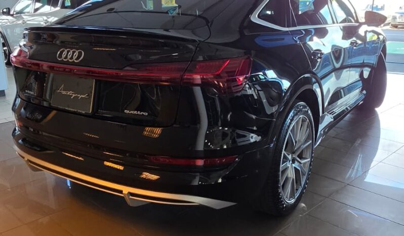 
								Audi E-Tron 55 Quattro Sportback First Edition full									