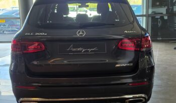 
										Mercedes GLC300E AMG Line full									