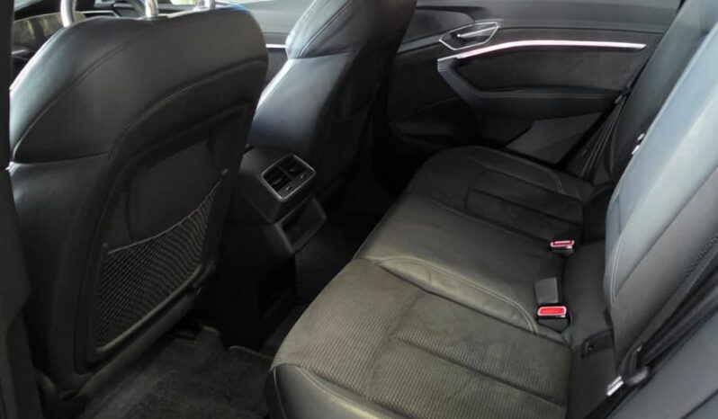 
								Audi E-Tron 55 Quattro Sportback First Edition full									