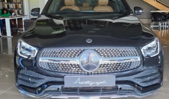 
										Mercedes GLC300E AMG Line full									
