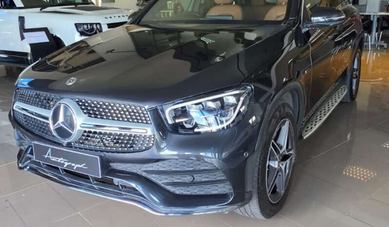 
								Mercedes GLC300E AMG Line full									