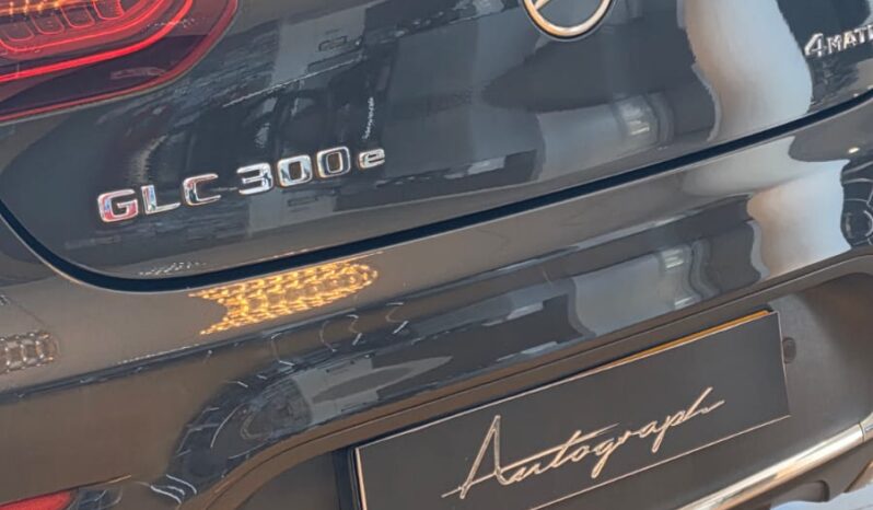 
								Mercedes GLC300E AMG Line Coupe full									