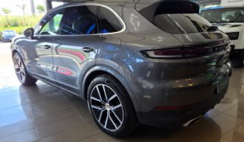 
										Porsche Cayenne E-Hybrid full									