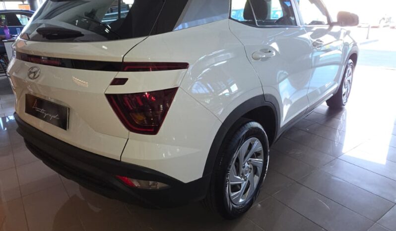 
								Hyundai Creta 1.5 M/T full									