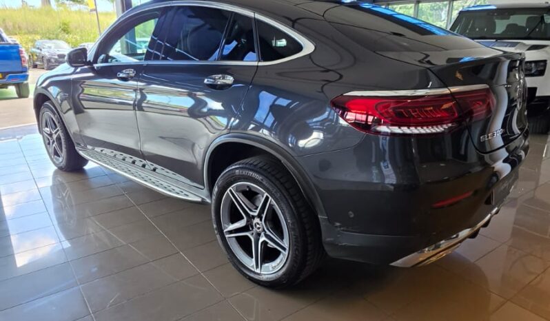 
								Mercedes GLC300E AMG Line Coupe full									