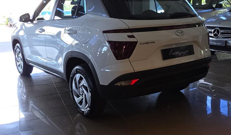 
								Hyundai Creta 1.5 M/T full									