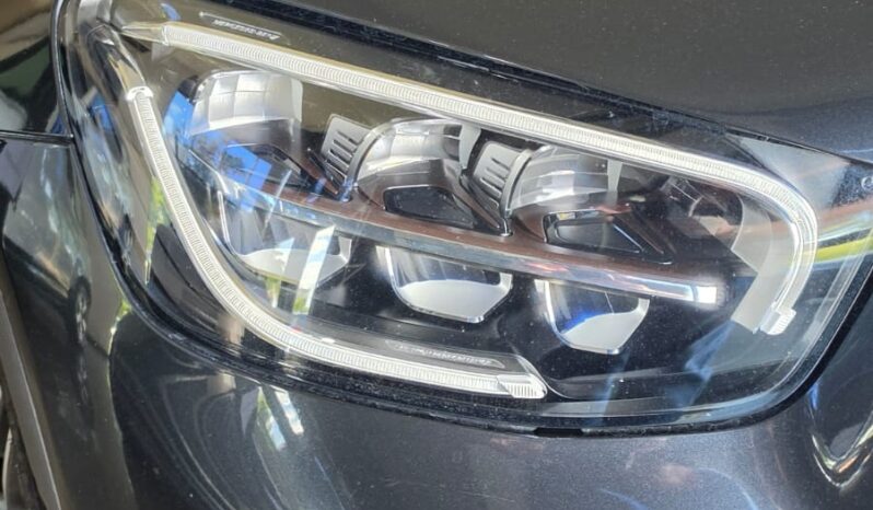 
								Mercedes GLC300E AMG Line full									