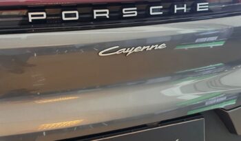
										Porsche Cayenne E-Hybrid full									