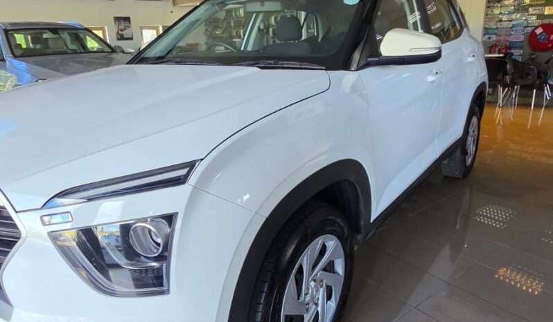 
								Hyundai Creta 1.5 M/T full									