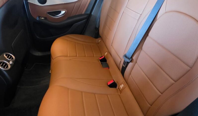 
								Mercedes GLC300E AMG Line Coupe full									