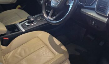 
										Audi Q5 2.0 TFSI Quattro full									