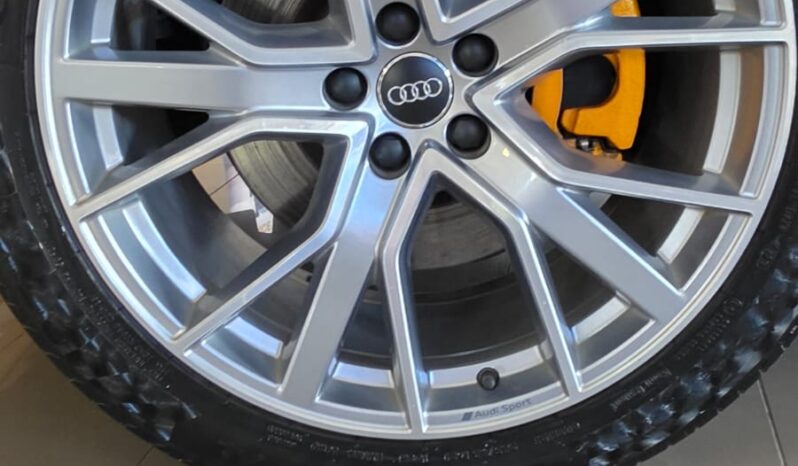 
								Audi E-Tron 55 Quattro Sportback First Edition full									