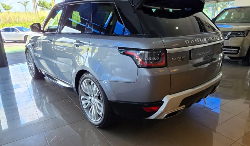 
								Range Rover Sport P400e HSE full									