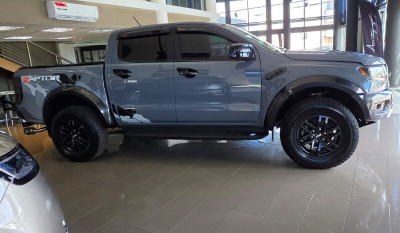 
								Ford Ranger Raptor 2.0 full									