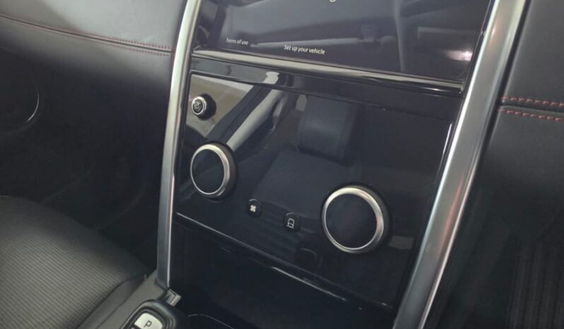 
								Land Rover Discovery Sport P300e R-Dynamic full									