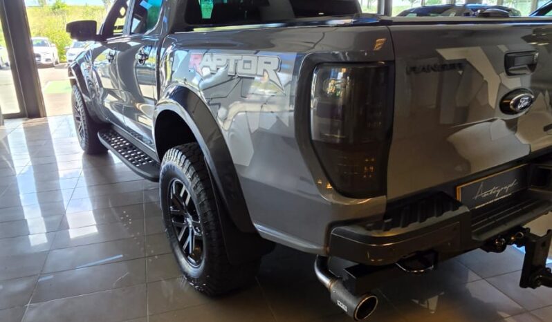 
								Ford Ranger Raptor 2.0 full									