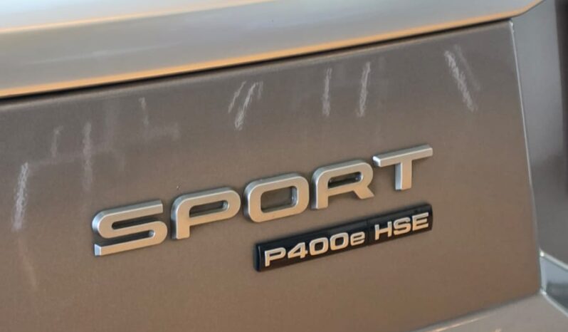 
								Range Rover Sport P400e HSE full									