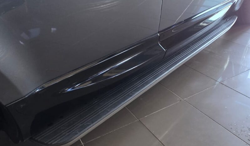 
								Range Rover Sport P400e HSE full									