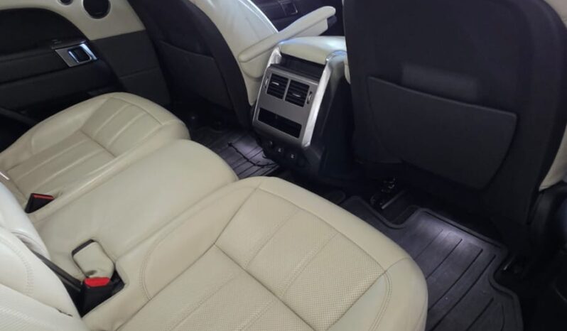 
								Range Rover Sport P400e HSE full									