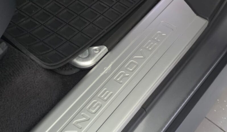 
								Range Rover Sport P400e HSE full									