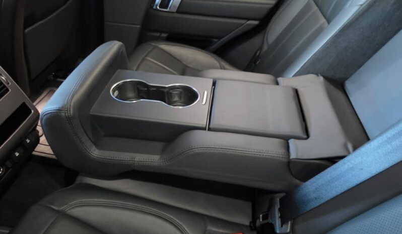 
								Range Rover Sport P400e HSE full									