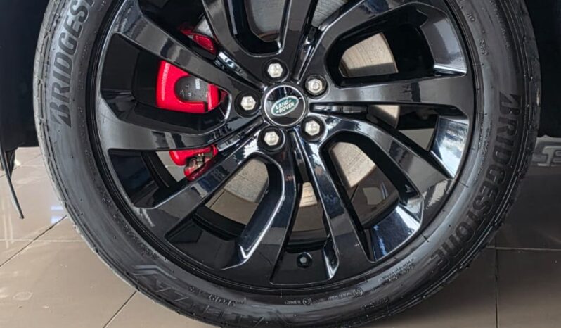 
								Land Rover Discovery Sport P300e R-Dynamic full									