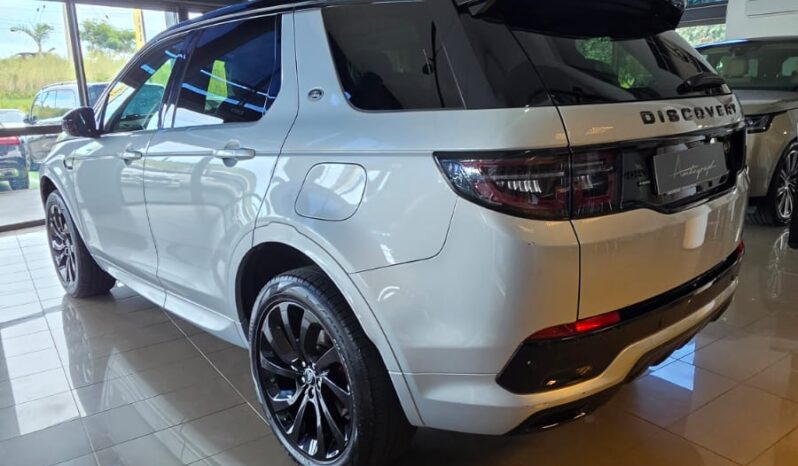 
								Land Rover Discovery Sport P300e R-Dynamic full									