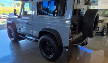 
										Land Rover Defender 90 XS SW full									