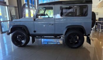 
										Land Rover Defender 90 XS SW full									