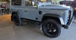 Land Rover Defender 90 XS SW