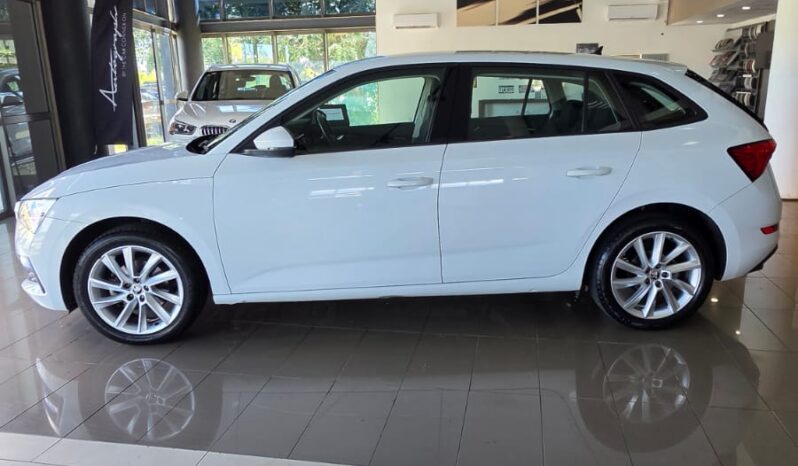 
								Skoda Scala Ambition full									