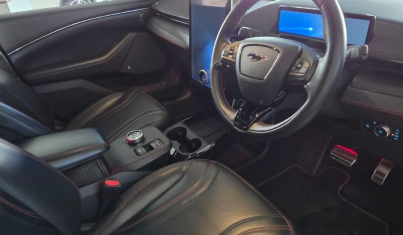 
								Ford Mustang Mach-E Extended Range full									
