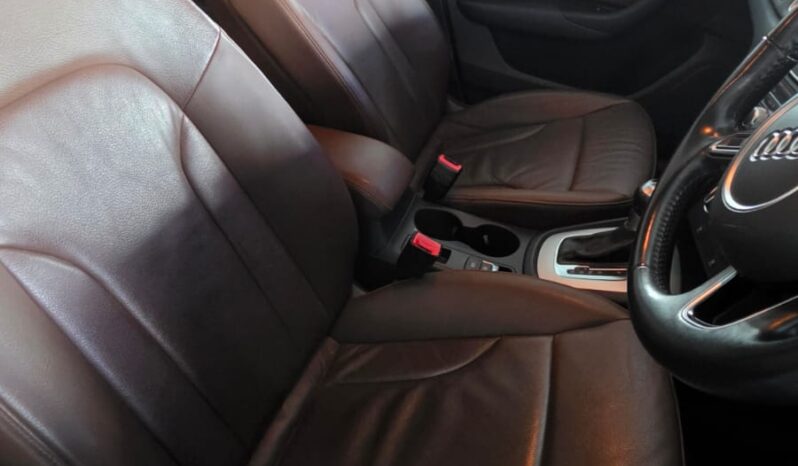 
								Audi Q3 1.4 TFSI full									