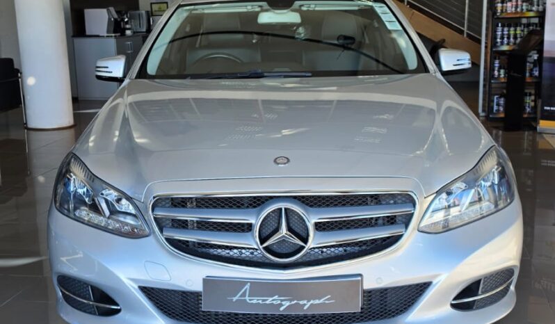 
								Mercedes E200 AvantGarde full									